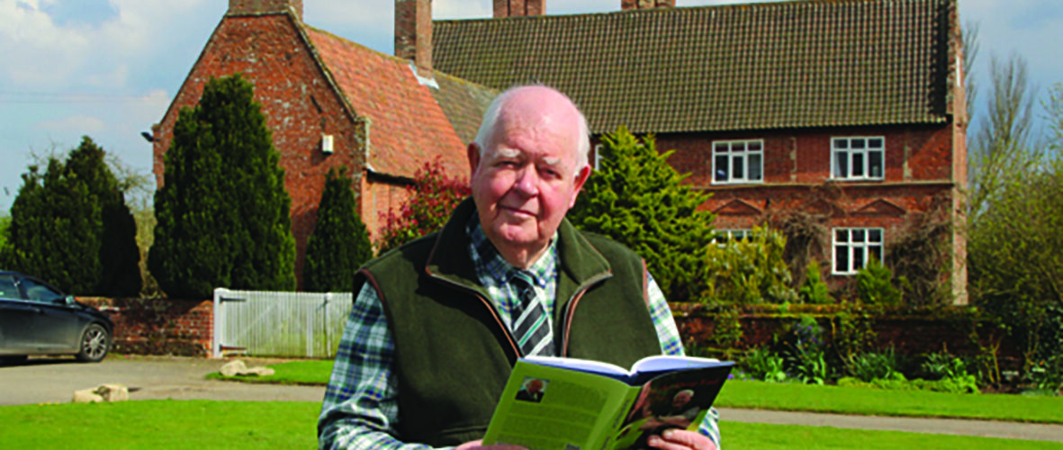 Industry pays tribute to David Richardson